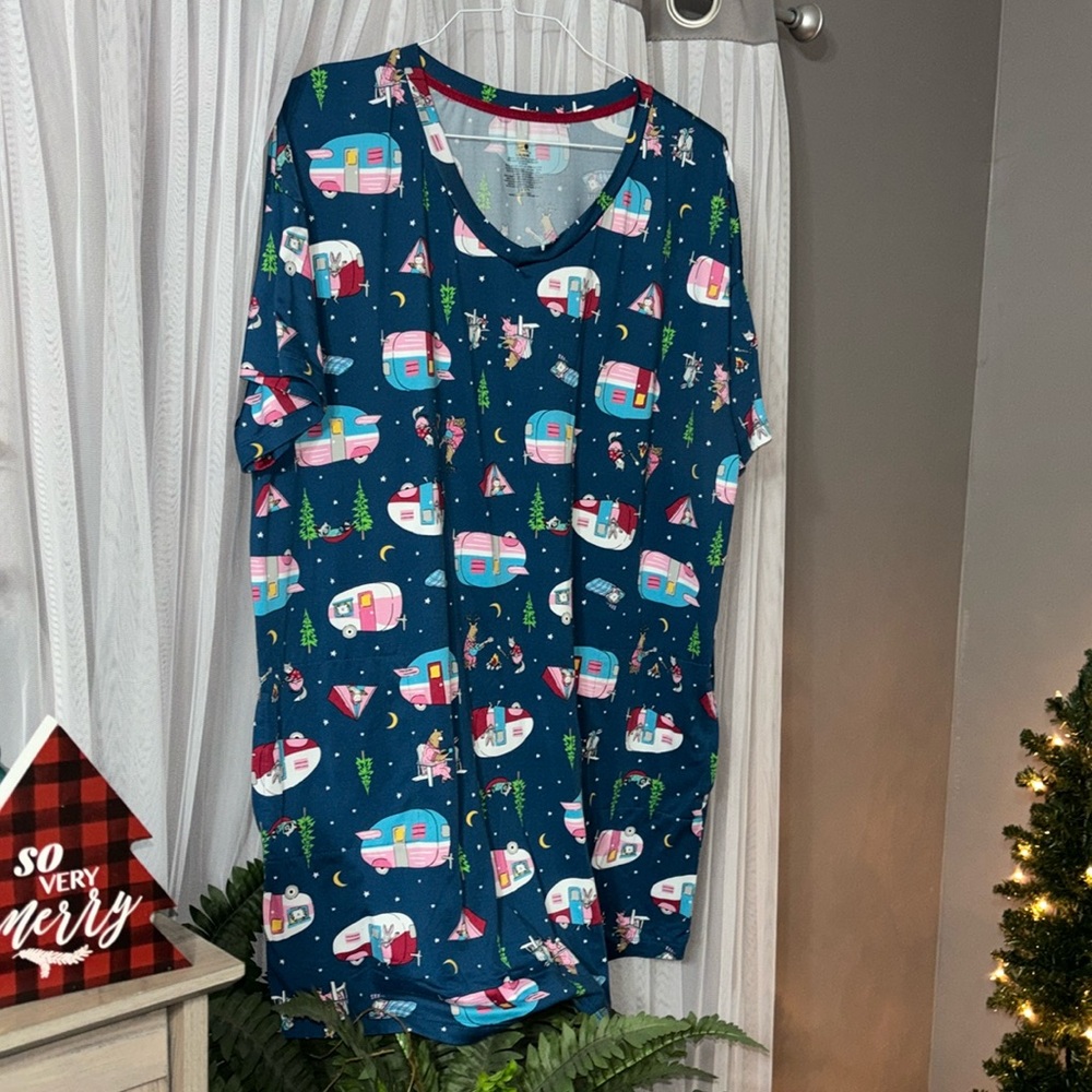 Lg/Xl Christmas night gown!
